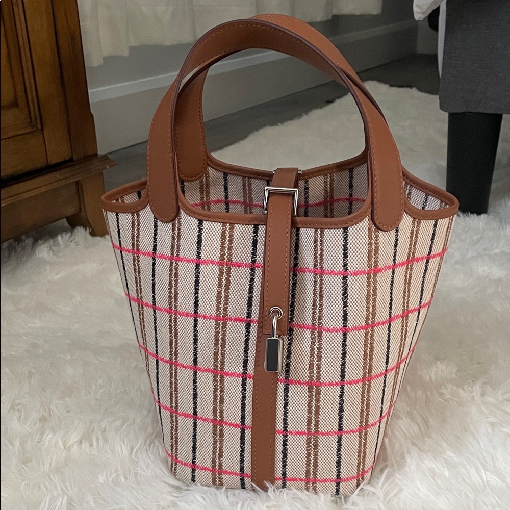 Hermes Tan and White Checkered Tote Bag - Picture 11 of 14